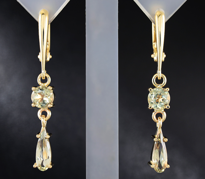 Золото Серьги с диаспорами