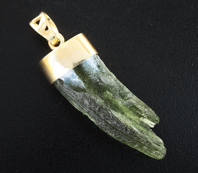 Золото Кулон с молдавитом