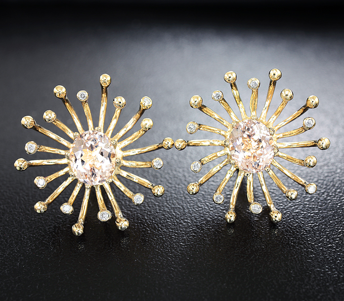 Золото Серьги с морганитами и бриллиантами