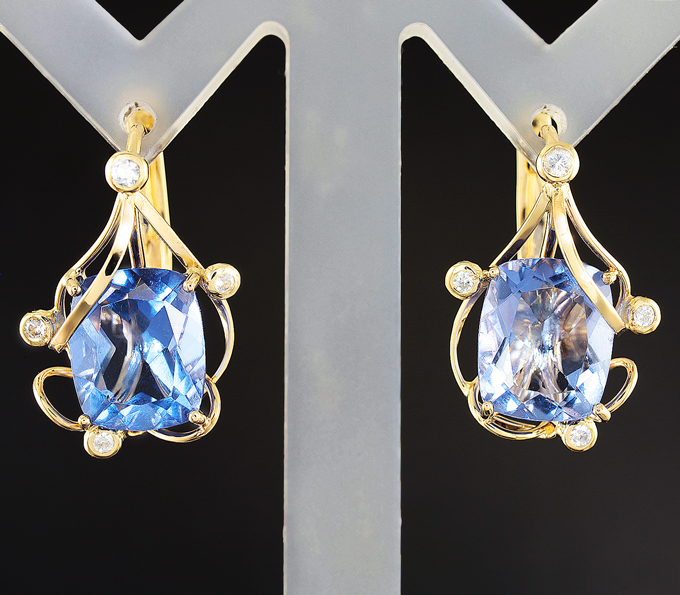 Золото Cерьги с флюоритами со сменой цвета и лейкосапфирами