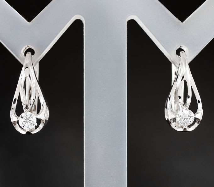 Золото Серьги с бриллиантами