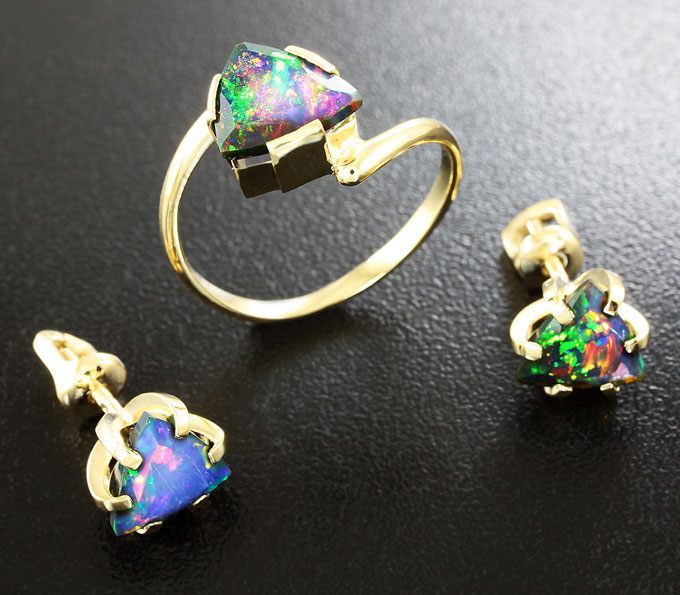 Золото Комплект с ограненными черными опалами