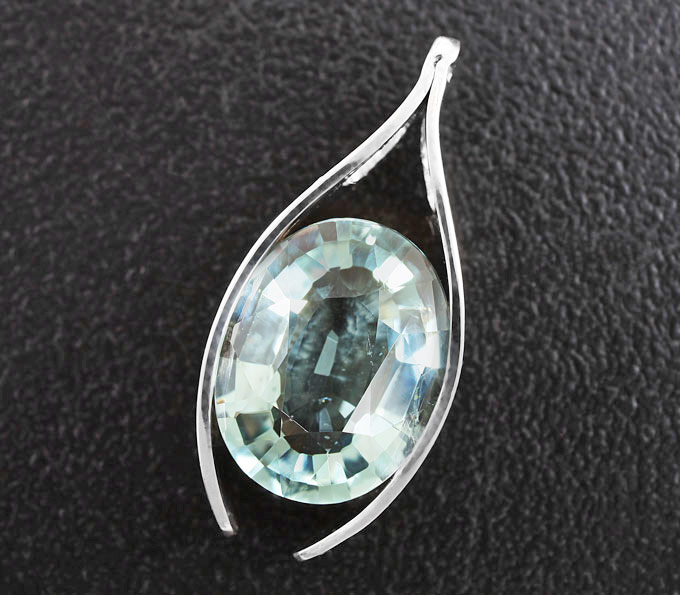 Золото Кулон с голубым турмалином