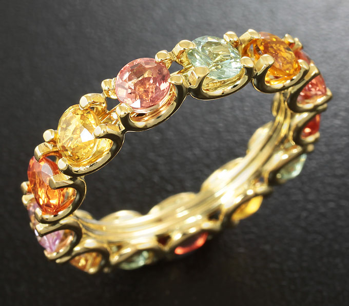 Золото Кольцо с разноцветными сапфирами