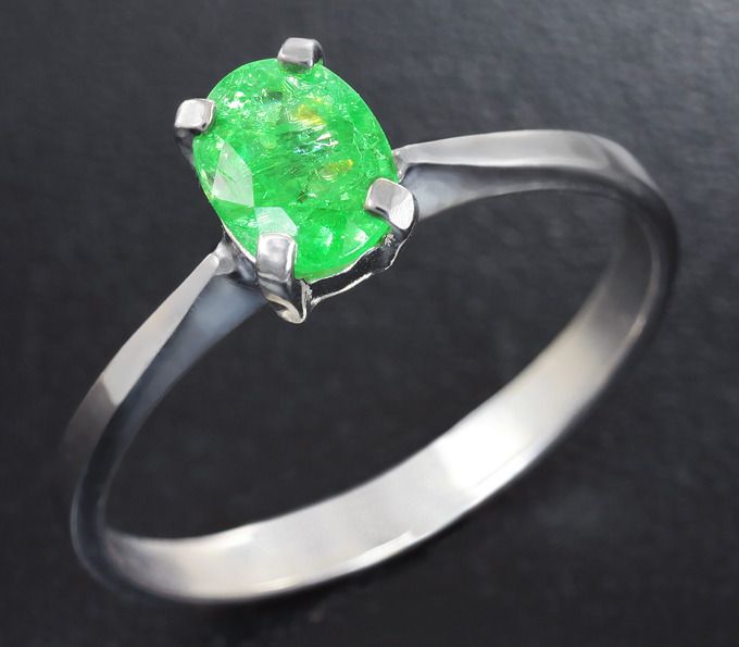 Серебро 925 Кольцо с цаворитом