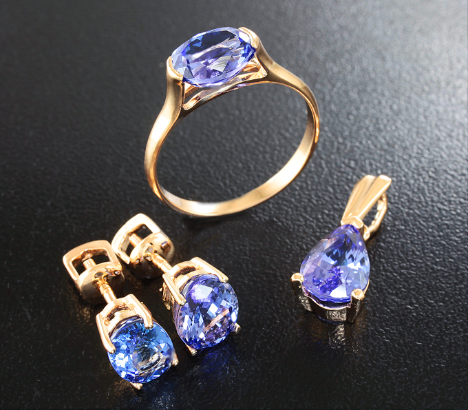 Золото Комплект с танзанитами