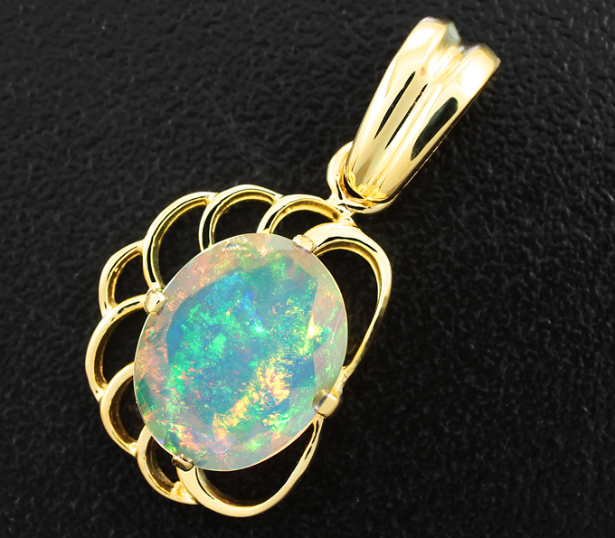 Золото Кулон с ограненным эфиопским опалом