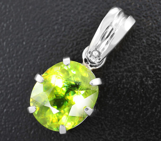 Серебро 925 Кулон с зеленым сфеном