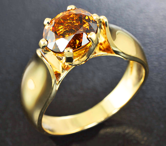 Золото Кольцо с редким мали гранатом и золотистыми сапфирами