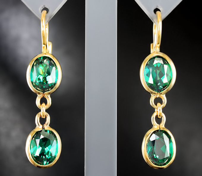 Золото Серьги с зелеными топазами
