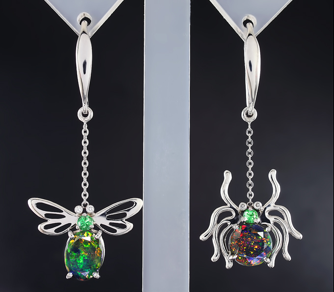 Серебро 925 Серьги с ограненными черными опалами, цаворитами гранатами и бриллиантами