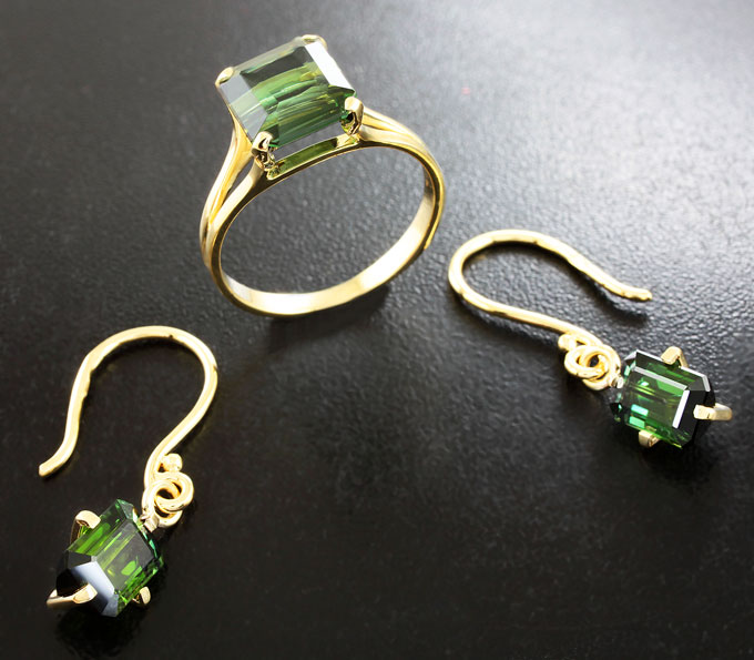 Золото Комплект с зелеными турмалинами