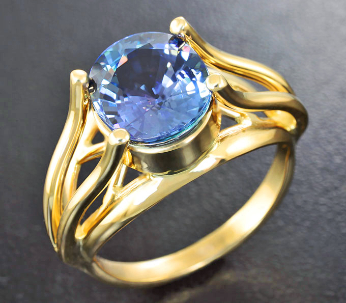 Золото Кольцо с танзанитом