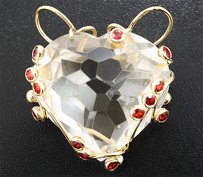 Золото Двусторонний кулон с кварцем авторской огранки 93,77 карат, диопсидами и красными сапфирами