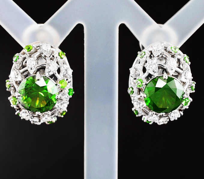 Золото Серьги с демантоидами и бриллиантами