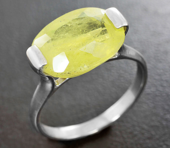 Серебро 925 Кольцо c хризобериллом