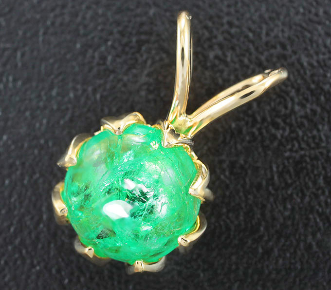 Золото Кулон с изумрудом