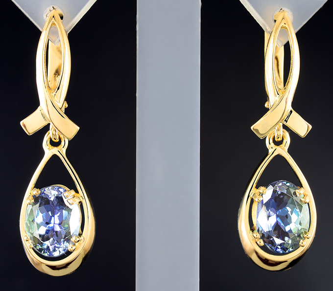 Золото Серьги с полихромными танзанитами