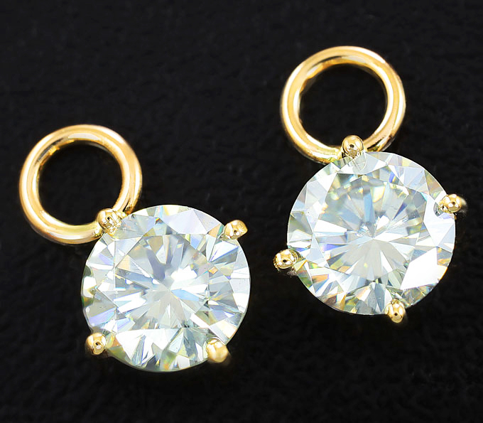 Золото Подвесы с бесцветными муассанитами