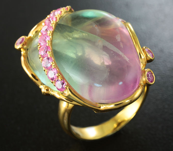 Золото Кольцо с полихромным флюоритом и розовыми сапфирами