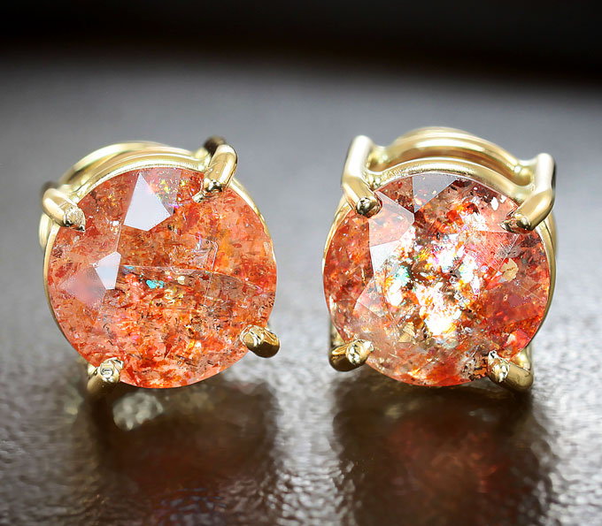 Золото Серьги с солнечными камнями