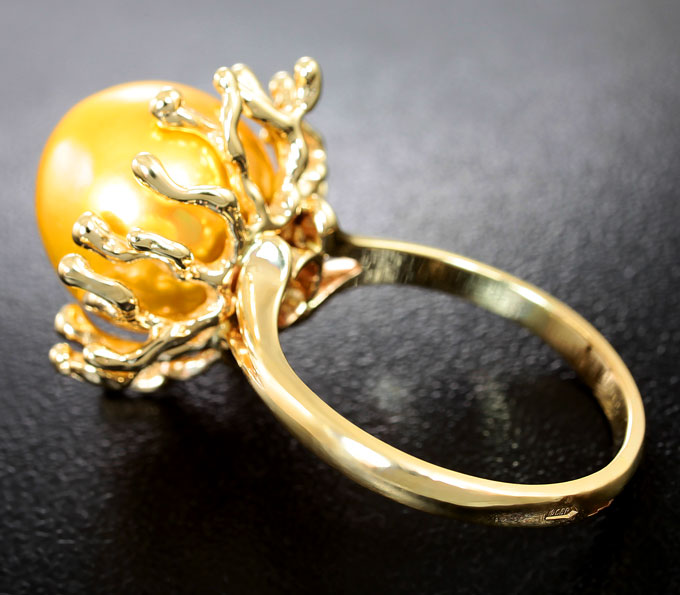 Кольцо с золотистой морской жемчужиной и бриллиантами