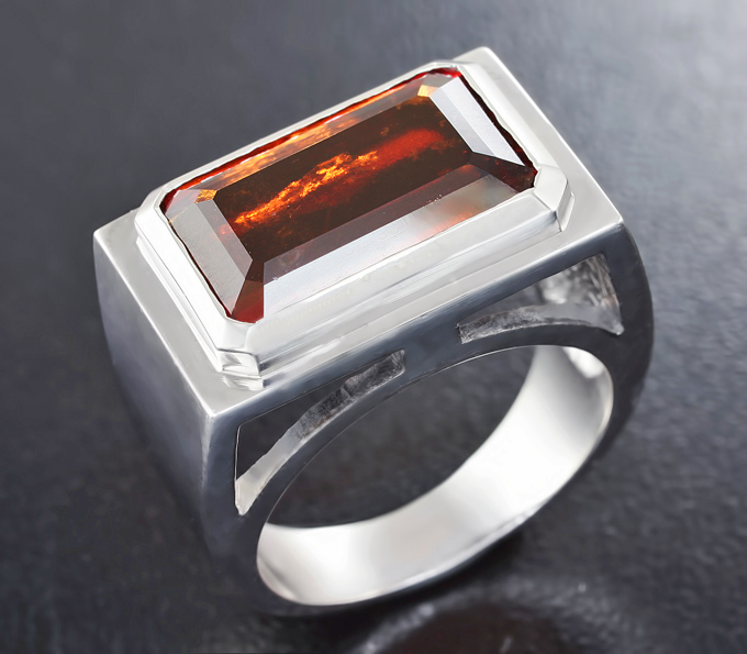 Серебро 925 Кольцо c гессонитом гранатом