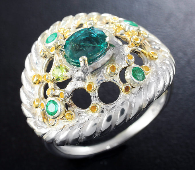 Серебро 925 Кольцо c грандидьеритом и изумрудами