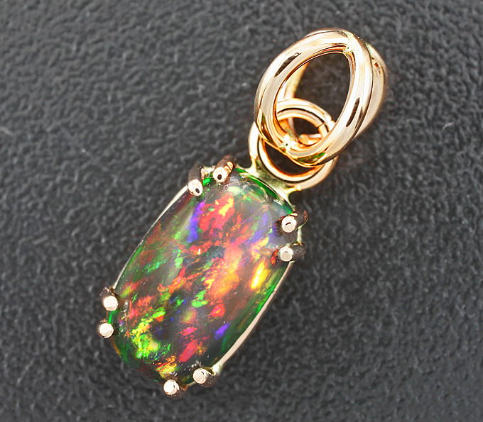 Золото Кулон с кристаллическим черным опалом топового качества