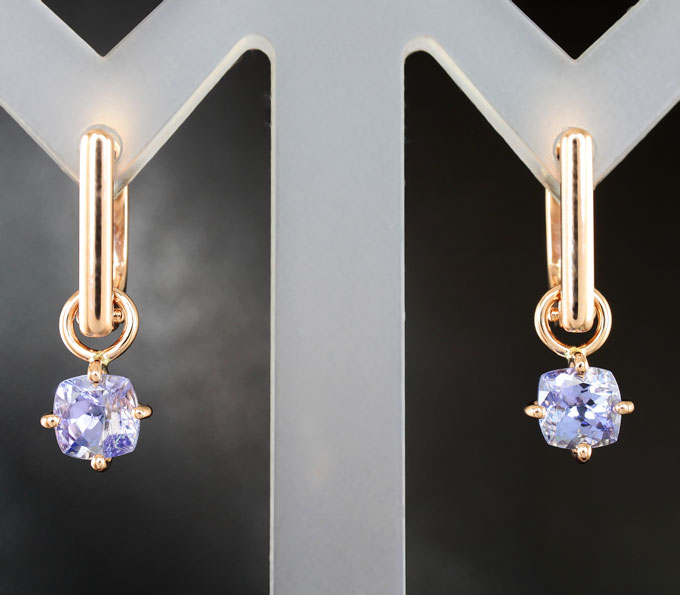 Золото Серьги с танзанитами