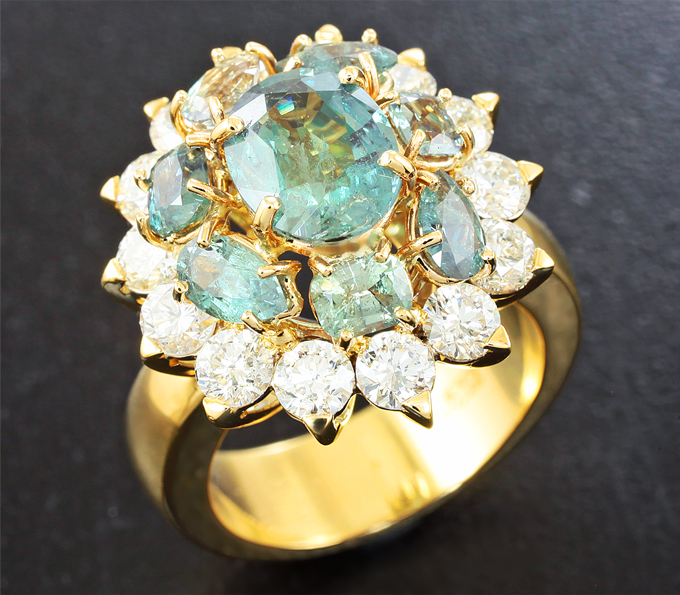 Золото Кольцо c александритами и бриллиантами