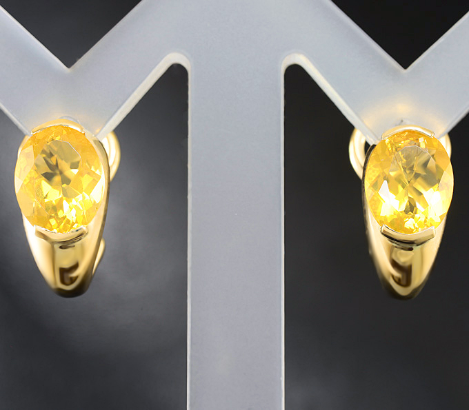 Золото Золотые серьги с ограненными мексиканскими опалами