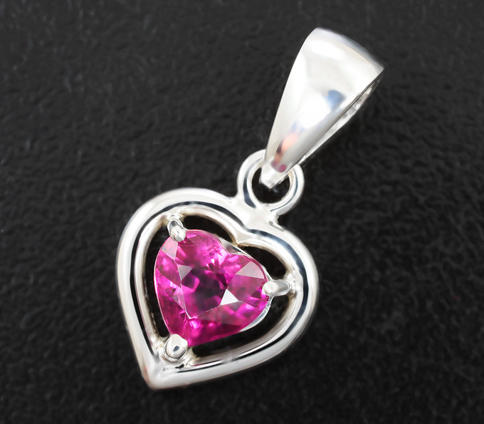 Золото Кулон с чистейшим рубеллитом