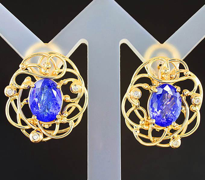 Золото Серьги с танзанитами и бриллиантами