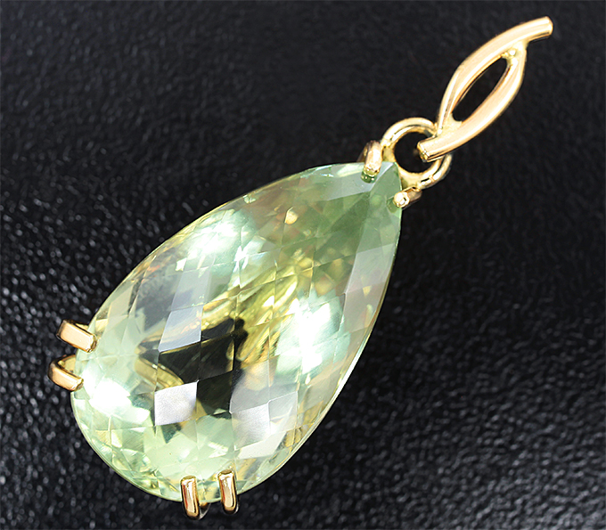 Золото Кулон с чистейшим зеленым аметистом