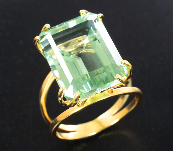Золото Кольцо c зеленым аметистом