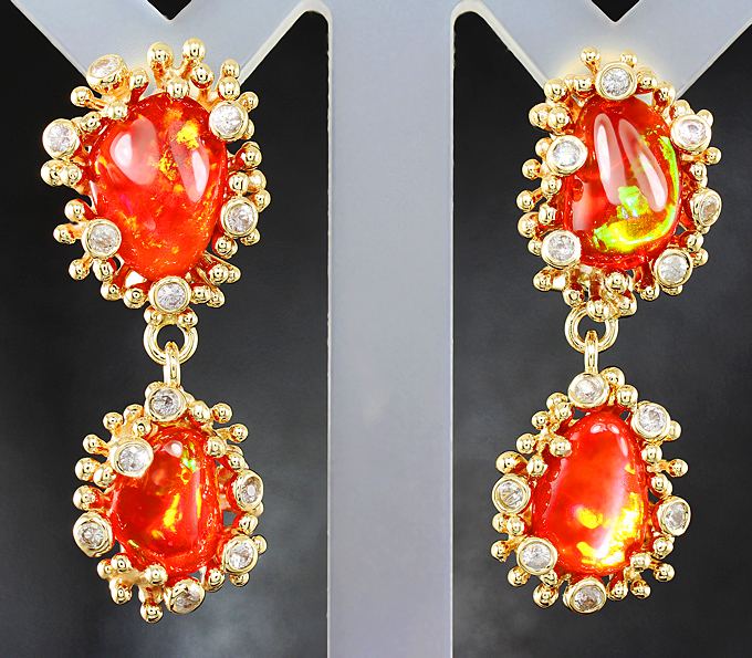 Золото Серьги с мексиканскими опалами и лейкосапфирами