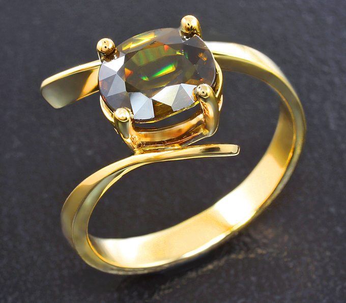 Золото Кольцо c медовым сфеном