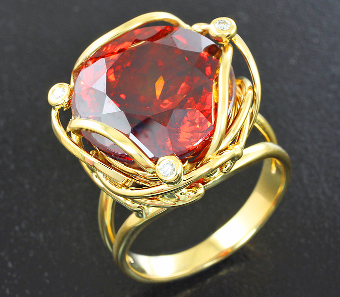 Золото Кольцо cо сфалеритом и бриллиантами