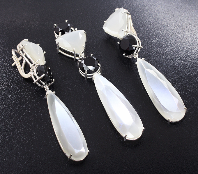 Серебро 925 Комплект с ограненными лунными камнями и шерлом