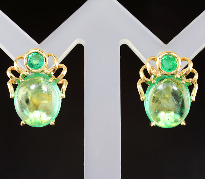 Золото Серьги с уральскими изумрудами