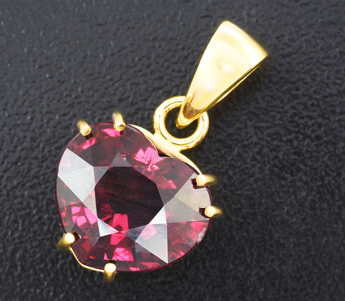 Золото Кулон с родолитом гранатом