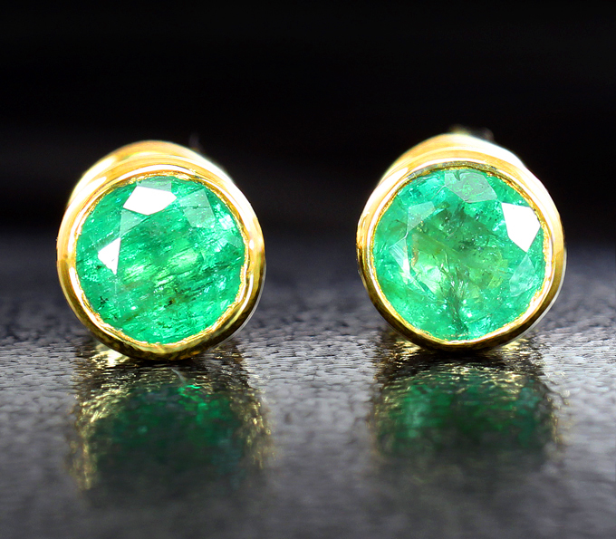 Золото Пусеты с изумрудами 0,85 карата