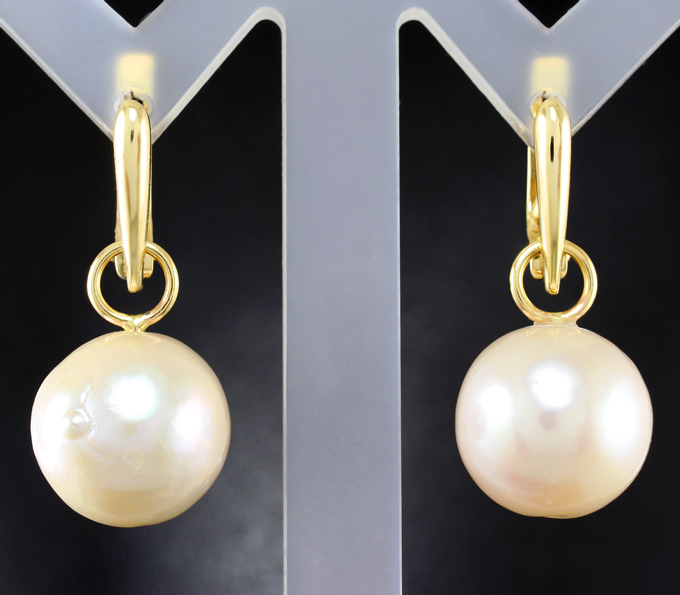 Золото Серьги с крупным морским жемчугом
