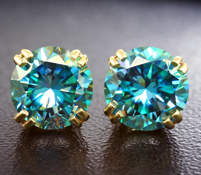 Золото Пусеты с муассанитами 3,88 карата