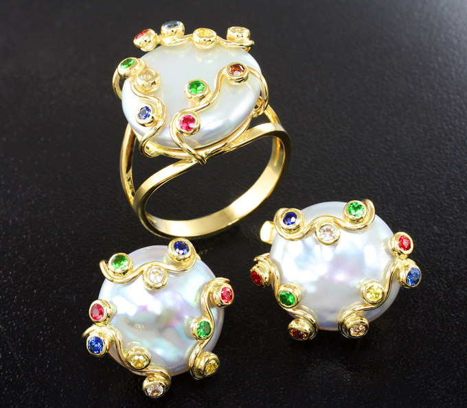 Золото Комплект с морским жемчугом барокко 34,55 карата, цаворитами гранатами и сапфирами