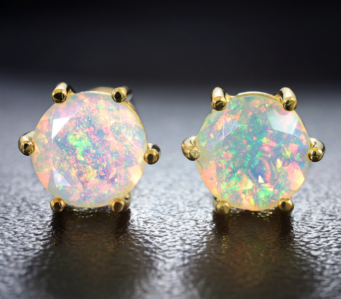 Серебро 925 Пусеты с ограненными эфиопскими опалами 1,85 карата