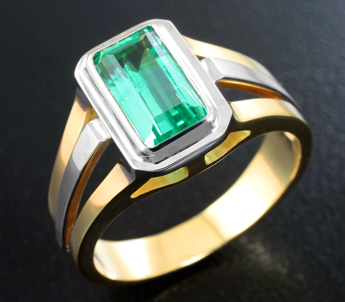Золото Кольцо с уральским изумрудом 1,66 карата