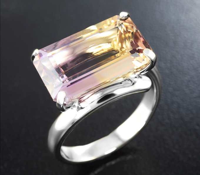 Золото Кольцо с чистейшим аметрином 7,12 карата