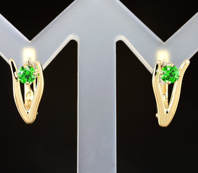 Золото Серьги с уральскими демантоидами гранатами 0,46 карата